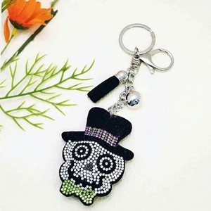 Lindo Llavero de Calavera con Dijes de Diamantes de Imitación para Halloween, Colgante con Borla de Cuentas, Llavero Brillante Y2K de Fantasma, Regalo Punk para <span class=keywords><strong>Chicas</strong></span> - Product Image 3