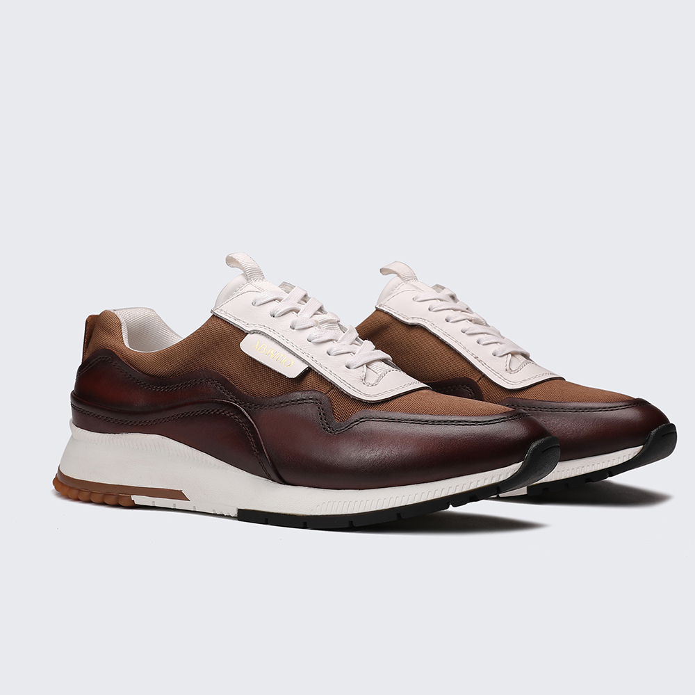 BROWN/WHITE