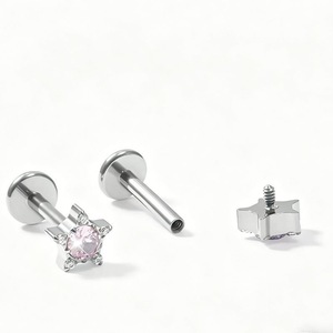 <span class=keywords><strong>Orecchini</strong></span> a stella in zircone in lega di titanio F136 da donna, design scintillante, squisito piercing per l'orecchio, per cartilagine e osso auricolare - Product Image 2