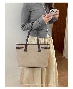 Bolso Tote Estructurado para Mujer, Gran Capacidad, Cuero PU, Bolso de Hombro para Oficina y Viajes, Venta al Por Mayor - Product Image 6