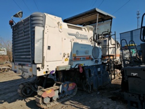 2014 Zuverlässige Gebrauchtmaschine Wirtgen W1900 2000mm Fräsbreite 340kW Motor Straßenreparatur-Fräsmaschine für Autobahnen - Product Image 6