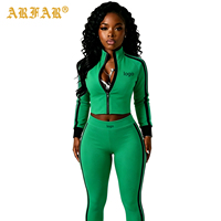 Ensemble 2 pièces pour femme : Veste courte zippée Y2K avec logo personnalisé et pantalon de jogging taille haute à coutures contrastées