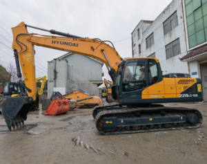 Excavatrice Hyundai 220 de 20 tonnes Excavatrice sur chenilles Hyundai 220LC-9S d'occasion en bon état à vendre - Product Image 6