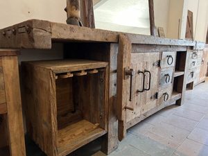 Établi <span class=keywords><strong>en</strong></span> <span class=keywords><strong>bois</strong></span> Sawhorse Banc <span class=keywords><strong>de</strong></span> travail <span class=keywords><strong>de</strong></span> garage Table <span class=keywords><strong>de</strong></span> charpentier Finition marron chaud Couloir <span class=keywords><strong>de</strong></span> maison avec tiroir et rangement à 2 portes - Product Image 5
