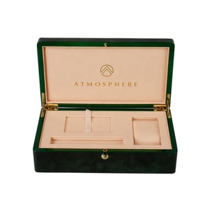 Caja de madera personalizada de alta calidad con certificación FSC para relojes, joyas y accesorios deportivos, con almohadillas. - Product Image 2