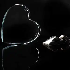 Оптовая продажа, свадебное сувенирное кристаллическое стекло, фоторамка на заказ, прозрачное поздравление, кристаллическое пресс-папье в форме сердца на День Матери