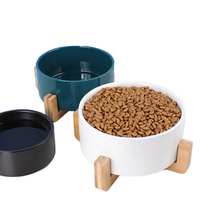 Atacado Luxo Logotipo Personalizado Cerâmica Pet <span class=keywords><strong>Food</strong></span> e Água <span class=keywords><strong>Bowl</strong></span> com Madeira <span class=keywords><strong>Stand</strong></span> para Cães e Gatos - Product Image 1
