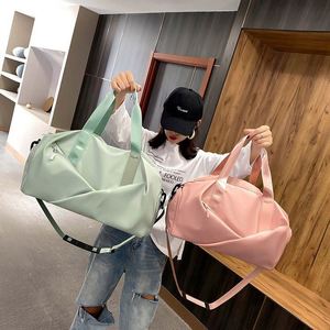 Wholesale <b>Navy</b> Oxford Custom Waterproof Large Capacity Unisex Duffle <b>Bags</b> Fashion Zipper Portable Travel Overnight Luggage - Product Image 3
