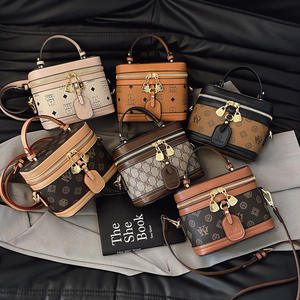 Sac à main fourre-tout décontracté durable, motif géométrique imprimé, fermeture éclair, sac portable en forme de boîte, doublure en polyester PU, bandoulière pour femme - Product Image 1