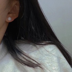 Boucles d'oreilles en perles de culture blanches sculptées en forme de roses, 8,5-10 mm, bijoux romantiques pour femmes - Product Image 4