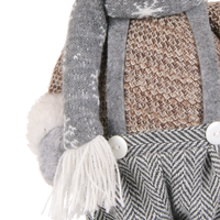 Élan rustique en peluche de 16 pouces avec écharpe grise et bretelles, figurine de cerf debout pour la décoration de Noël à la maison et en magasin, vente en gros