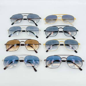 最新イタリアデザインサングラス高品質レザーケースユニセックスファッショナブルUV400シルバーレンズアセテートフレームデザイナーサングラス - Product Image 4