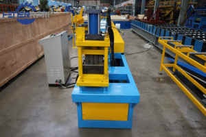 Hener 2025 Cadre de porte roulant en fer faisant la <span class=keywords><strong>machine</strong></span> Machines de formage à froid <span class=keywords><strong>Machine</strong></span> de formage de cadre de porte en métal - Product Image 2