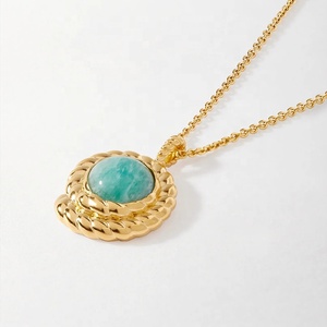 <span class=keywords><strong>Collana</strong></span> con Pendente Gemnel Delicato in Argento 925 Placcato Oro con Conchiglia Marina e <span class=keywords><strong>Amazzonite</strong></span> Azzurra - Product Image 2