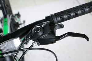 Vélo de montagne tout neuf, roues à rayons, cadre en acier de haute qualité, modèle adulte, Dirt Jump, 26 pouces - Product Image 4
