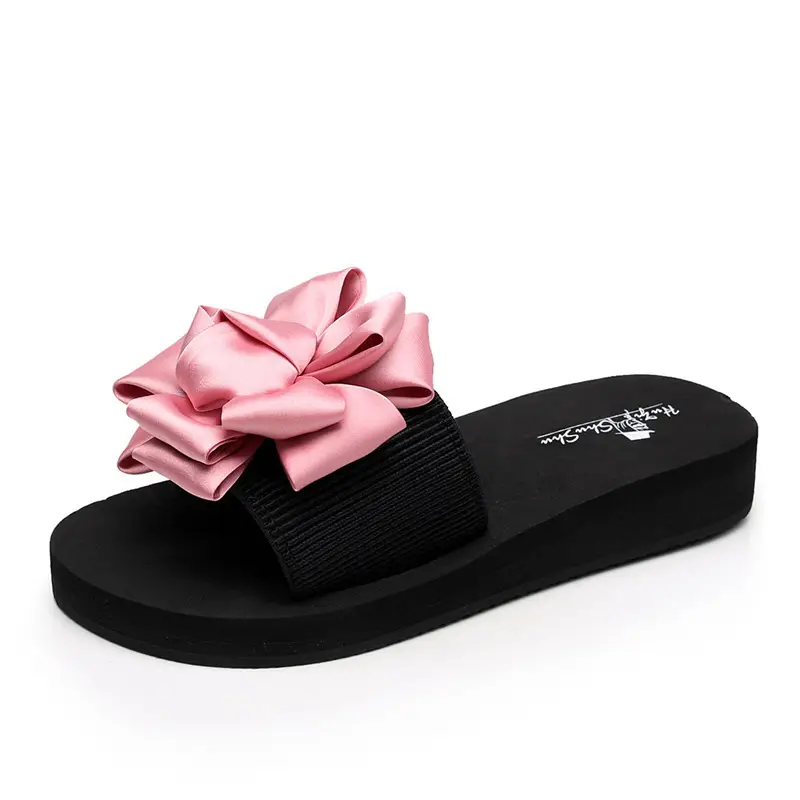Kadın moda el yapımı siyah Sandal Eva kama yaz yüksek topuk gelin Flip flop Pria bayanlar çiçek plaj ayakkabısı terlik