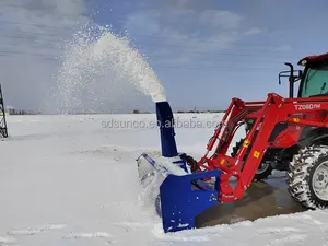 4WD Трактор МТЗ 82,1 фронтальный погрузчик установленная снегоуборочная техника