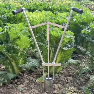 Perforadora de postes de 6 pulgadas, plateada, manual, para jardinería, plantación y trasplante. - Product Image 1