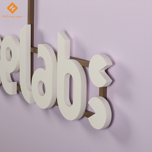 Lettres 3D blanches personnalisées en métal massif avec cadre, logo suspendu au plafond pour panneau de réception de bureau, panneau de <span class=keywords><strong>studio</strong></span> d'art - Product Image 3
