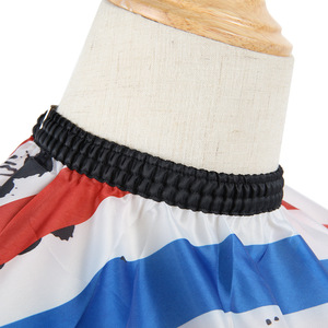 Capa de Peluquería Retro a Rayas Roja, Blanca y Azul, Delantal de Barbería Resistente - Product Image 2