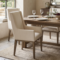 Fauteuil RH vintage de style campagnard français, écologique, durable, en bois massif vieilli, rembourré en tissu, pour salles à manger d'hôtel