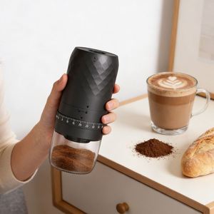 Moulin à café électrique noir Argyle rechargeable, réglable et de haute qualité pour grains de café - Product Image 6