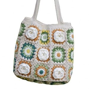 Sac à bandoulière en coton crocheté personnalisable pour femme, avec décoration originale fleur de camélia, tendance, avec deux sangles - Product Image 4