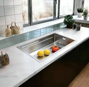 Évier de cuisine en acier inoxydable SUS304 brossé satiné à bord étroit 750x450mm, double nervure, cuve unique avec panier de récupération des déchets - Product Image 2