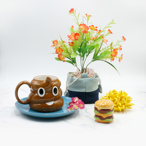 2024 nuevo proveedor de China diseño creativo divertido Poo forma Taza de cerámica taza de café Taza de cerámica personalizada - Product Image 1
