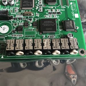 J391121 J391238 Nouveau circuit imprimé de commande de commutateur avec 8 ports Arcnet pour Noritsu QSS 3201 3202 3203 Machine de minilab numérique Boîte de commande de bureau - Product Image 3