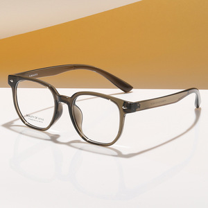 แว่นตาออพติคอลทรงสี่เหลี่ยมเค บิวตี้ สีดำ UV400 สำหรับผู้หญิง ขนาดกลาง เลนส์อะซี บริดจ์จมูกมาตรฐาน - Product Image 3