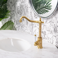 BUTERFLEOGE Lavabo ovale en marbre blanc britannique personnalisé, support en laiton, design rétro en cuivre, lavabos de luxe pour hôtel et villa