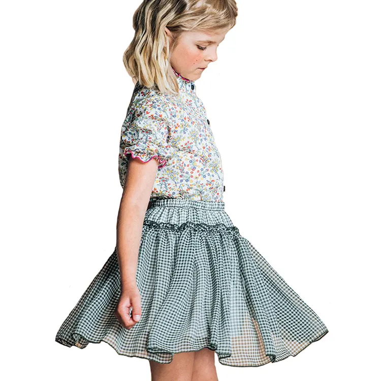 Vestido informal de manga corta de verano para niñas con decoración de encaje Cuello redondo Falda corta sostenible para niños