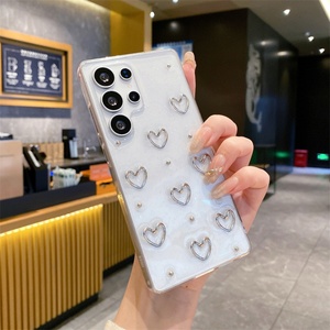 เคสโทรศัพท์มือถือลายหัวใจ 3 มิติ สีเงิน ดีไซน์ใหม่ทันสมัย ประดับกลิตเตอร์อีพ็อกซี่ สำหรับ Samsung S25 S24 S23 S22 S21 Ultra Plus - Product Image 4