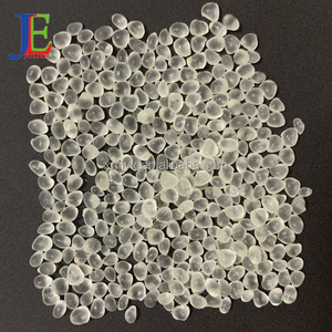 Matériau modifié en <span class=keywords><strong>TPU</strong></span> trempé vierge <span class=keywords><strong>60A</strong></span> 80A <span class=keywords><strong>TPU</strong></span> pour équipement de protection équipement de sécurité polyester <span class=keywords><strong>TPU</strong></span> prix - Product Image 4