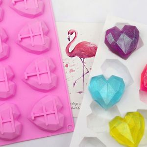 Molde de silicona 3D con forma de corazón pequeño para tartas, aromaterapia, yeso, bricolaje en casa, herramientas manuales, velas, jabón OEM/ODM - Product Image 2