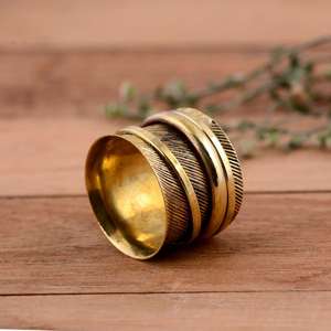 Bague tournante artisanale en laiton plaqué or 14 carats, moderne, pour la méditation et le soulagement de l'anxiété, unisexe, pour le pouce, usage quotidien - Product Image 4