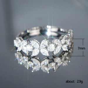 Anello a Forma di Quadrifoglio, Design Semplice, Anello da Dito per Donne - Product Image 5