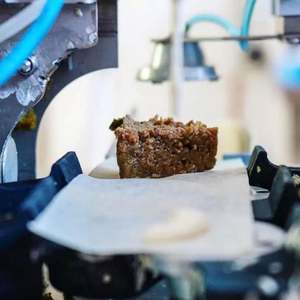 เครื่องทำขนมกึ่งอัตโนมัติสำหรับโรงงานผลิต เครื่องทำแป้ง เครื่องทำปอเปี๊ยะ เครื่องทำซาโมซ่า เครื่องทำเกี๊ยว - Product Image 2