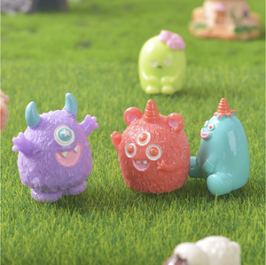 Fengzhi fabbrica moderna strano mostro verde mangiatore di resina decorativa scultura giardino creativo ornamento - Product Image 5