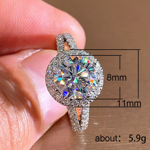 Anello dal Design Rotondo Stile Classico per Donne - Product Image 5