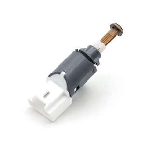 Interruttore luce stop 8200168238 / 4419587/93197675 per <span class=keywords><strong>RENAULT</strong></span> <span class=keywords><strong>MEGANE</strong></span> II /<span class=keywords><strong>SCENIC</strong></span> II/KANGOO <span class=keywords><strong>III</strong></span> /MASTER II - Product Image 1