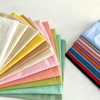 Tissu satiné imprimé numérique à motif floral dégradé RTS 75 g/m² - Faible quantité minimale de commande pour robe et foulard