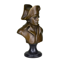 Buste de Napoléon Bonaparte en bronze, sculpté par la technique de coulée, pour la décoration extérieure et l'utilisation en musée
