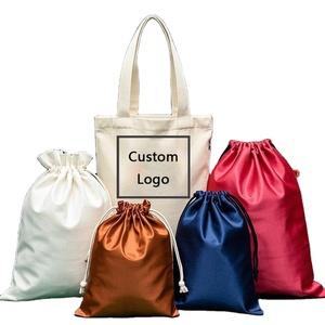 Sacs cadeaux personnalisés avec logo pour extensions de cheveux, pochettes de rangement pour perruques, sacs d'emballage en satin de soie avec cordon de serrage pour mèches de cheveux - Product Image 1