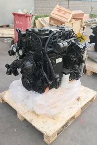 Mesin Diesel Berpendingin Air 4.5L 200HP dengan Starter Elektrik ISDe200 40 yang Bertenaga - Product Image 4