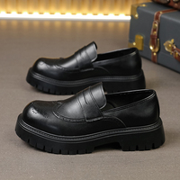 Nouvelles Chaussures Mocassins en Cuir Noir pour Hommes et Adolescents, à Semelles Épaisses, Style Bullock à Bout Large, Basses, pour l'Extérieur, Tendance et Décontractées
