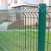 Valla Vertical de Acero Recubierto de PVC Verde, Panel de Malla 3D de 6 pies x 8 pies, 50 x 100, Tratada Térmicamente, Estilo Australiano para Uso en Aeropuertos