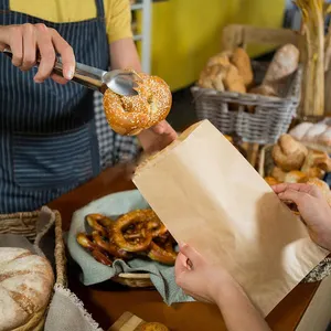 Tas roti kertas kustom dengan segel Logo kustom tas kertas Kraft barang dagangan roti Kraft kertas tas roti kualitas makanan tidak dilapisi