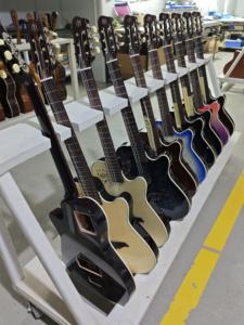 <span class=keywords><strong>Chitarra</strong></span> <span class=keywords><strong>Classica</strong></span> Silenziosa con <span class=keywords><strong>Corde</strong></span> in <span class=keywords><strong>Nylon</strong></span>, <span class=keywords><strong>Chitarra</strong></span> Elettrica Silenziosa con Pickup - Product Image 4